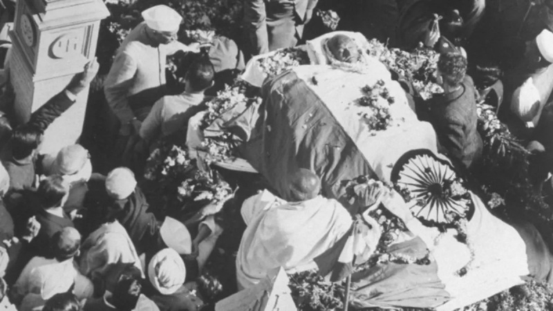 قصة جريمة اغتيال المهاتما غاندي